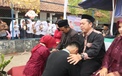 Pelepasan Siswa-Siswi Kelas IX Tahun Ajaran 2025/2026: Datang Membawa Harapan, Pergi Membawa Ilmu dan Impian. Teruslah Belajar, Lanjutkan Pendidikan Menuju Masa Depan Cemerlang!